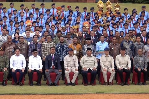 Sepekan kegiatan Presiden: Tinjau IKN hingga anggaran riset pendidikan