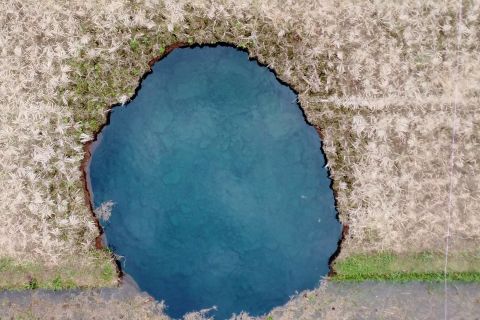 Sinkhole muncul di Lima Puluh Kota, IAGI imbau warga menjauh