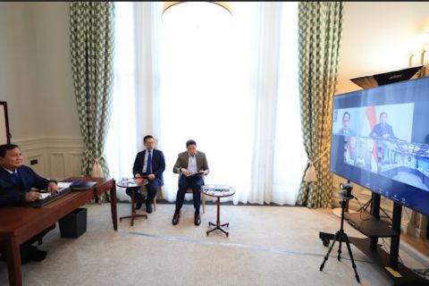 Dari London, Prabowo gelar ratas secara daring bahas penertiban hutan