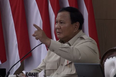 Tanggapi kritik atas MBG, Presiden: Banyak anak-anak menunggu