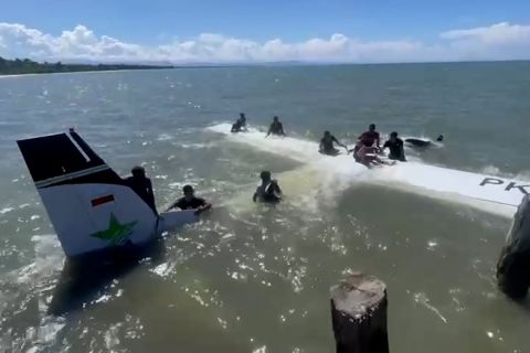 Pesawat Smart Air jatuh di Pantai Nabire, tidak ada korban jiwa