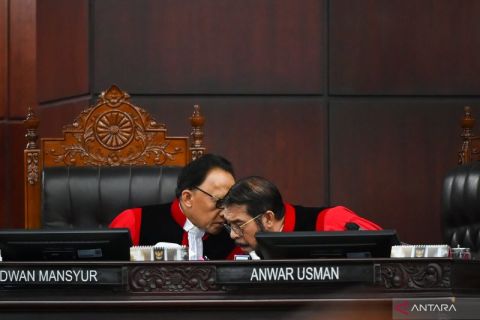 MK tolak uji materi tentang perkawinan beda agama
