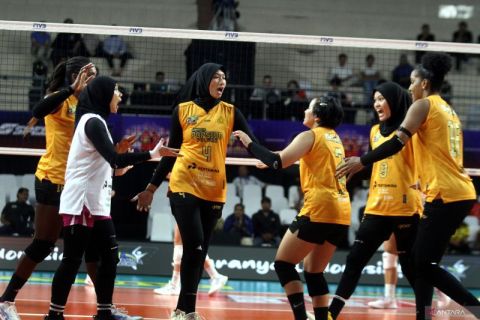 Jakarta Popsivo Polwan kalahkan Gresik Phonska Plus 3-1