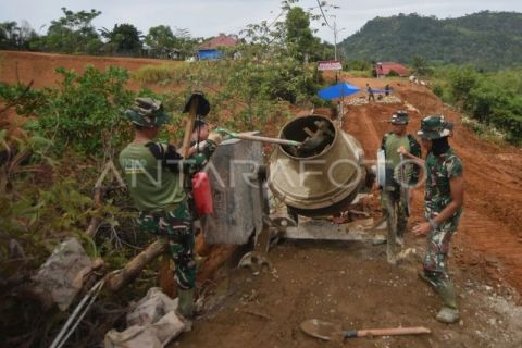 Pembangunan jembatan Armco di Padang