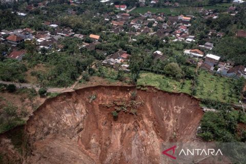 Longsor putus jalur alternatif Ungaran–Mranggen di Kabupaten Semarang