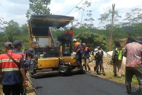 Pemkab Temanggung tegaskan manfaat opsen pajak untuk jalan daerah