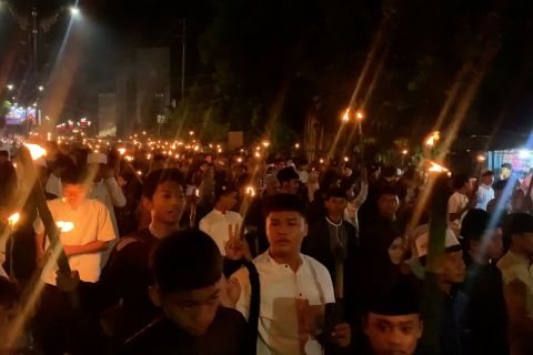 Sambut Ramadhan 1447 H, pawai obor di Palu berlangsung meriah