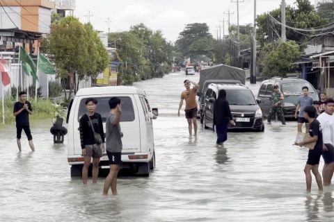 Jalur Semarang-Grobogan putus, Jateng siapkan jembatan armco