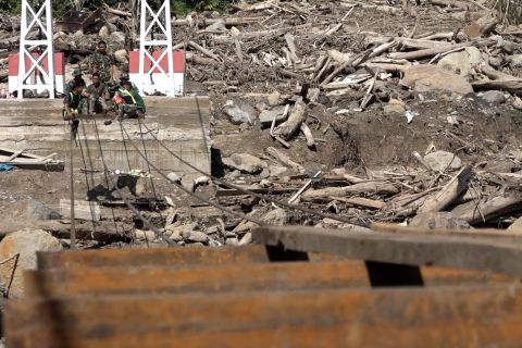 Jembatan darurat buka isolasi empat desa di Aceh Tengah