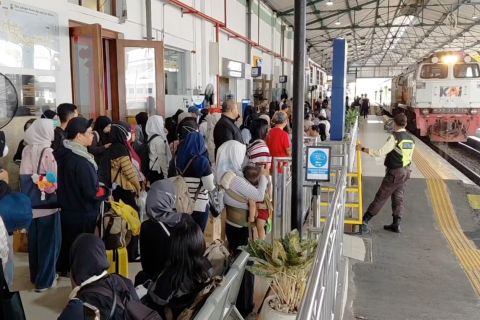 KAI Daop 7 Madiun sediakan KA tambahan untuk angkutan Lebaran 2026