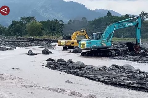 Kementerian PU kebut normalisasi aliran lahar dingin gunung Semeru