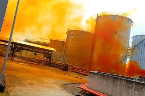 KLH gugat PT Vopak usai insiden asap oranye di Cilegon