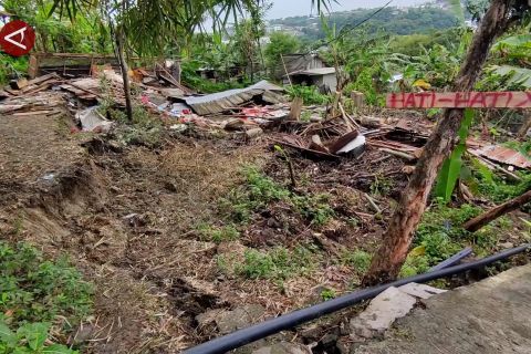 Dampak tanah gerak kian parah, Pemko Semarang siapkan pengungsian