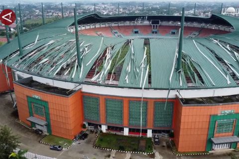 Pemkab Bogor asesmen kerusakan atap stadion Pakansari