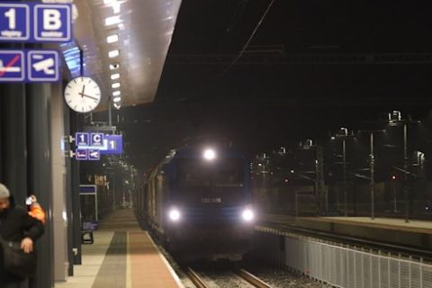 Jalur kereta api Budapest-Belgrade kembali beroperasi