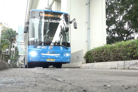 Transjabodetabek tetap jalan meski jumlah halte di luar DKI kurang