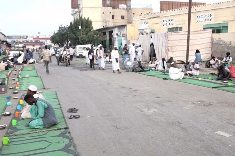 Warga Sudah bertahan hidup di tengah bulan suci Ramadhan