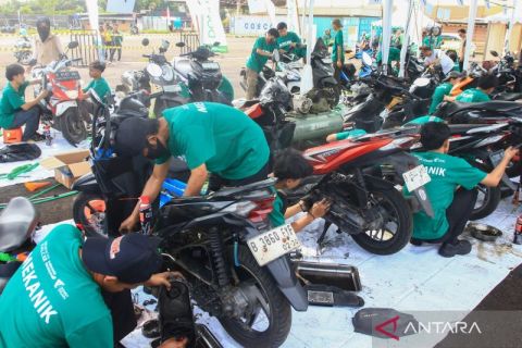 Program Ber-Ojol berikan servis motor gratis bagi 1447 pengemudi ojek se-Jabodetabek