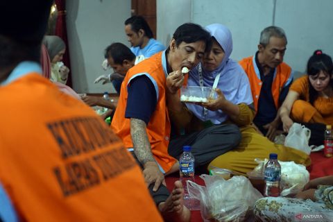 Kunjungan keluarga warga binaan di LP Tulungagung