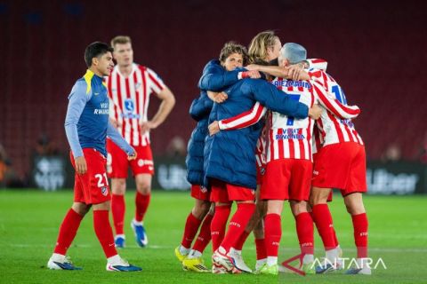 Atletico Madrid lolos ke final Piala Raja meski kalah 0-3 dari Barcelona