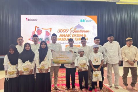 BSI berbagi: 5.000 anak yatim terima santunan serentak di seluruh Indonesia