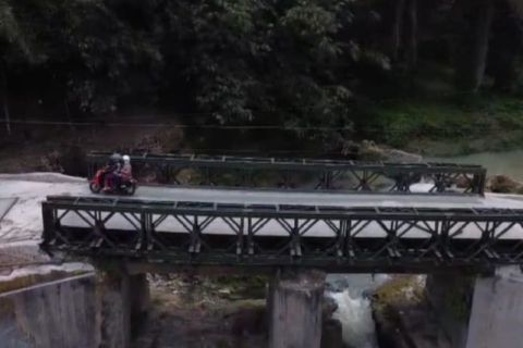 TNI selesaikan jembatan modular di Simalungun permudah akses warga