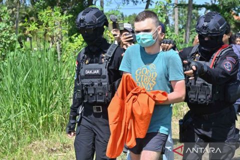 Dua WNA asal Rusia diamankan terkait kasus laboratorium gelap narkotika di Bali