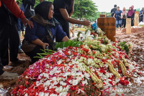 Pemakaman Vidi Aldiano