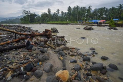 Akses kembali terputus di Padang Pariaman