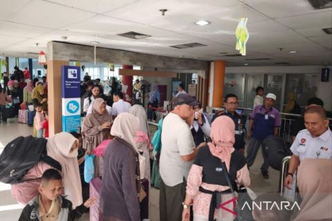Jumlah penumpang saat puncak mudik di KAI Sumut capai 11.000 orang