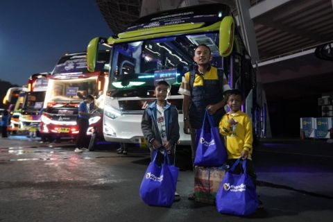 Bank Mandiri berangkatkan lebih dari 10.000 pemudik melalui Program Mudik Bersama Gratis