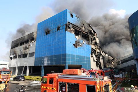Kebakaran besar guncang Daejeon, pabrik suku cadang otomotif ludes dan puluhan orang jadi korban