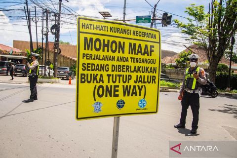 Pemberlakukan sistem buka tutup dan satu arah di jalur wisata Lembang