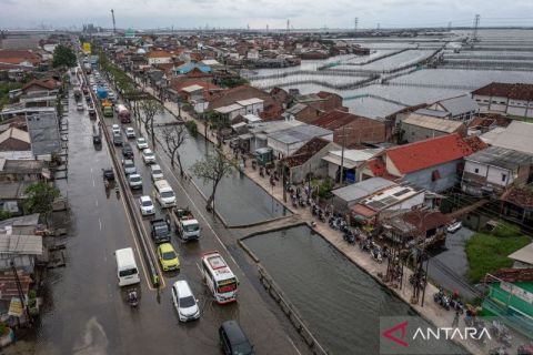 Arus balik pantura Demak terdampak rob
