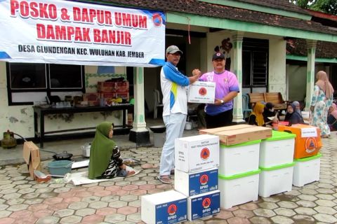 BPBD Jember salurkan sembako Ramadhan bagi warga terdampak banjir