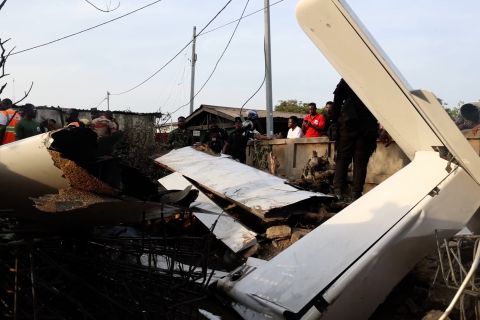 Dua orang tewas dalam kecelakaan pesawat di Ghana