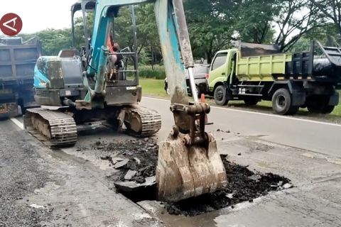 Perbaikan jalur selatan Purworejo dikebut jelang arus mudik