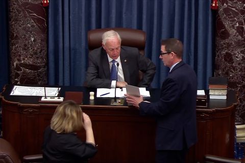 Trump ajukan Mullin sebagai Menteri DHS, lolos tahap awal di Senat