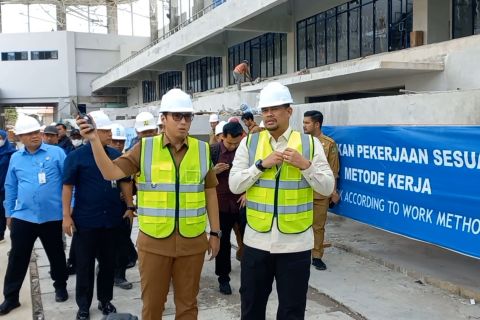 Gubernur Bobby cek renovasi Stadion Teladan Medan untuk AFF U19 2026