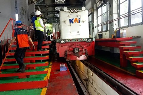 KAI Daop 7 percepat perawatan lokomotif jelang lebaran