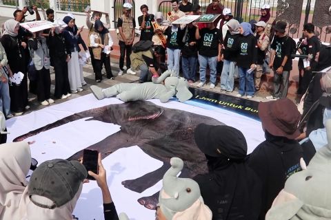 Kampanye Earth Hour di Aceh soroti kerusakan lingkungan dan bencana