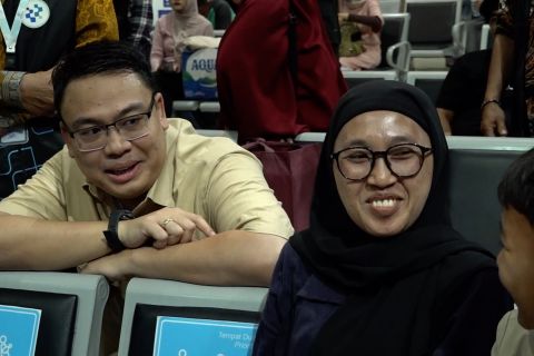 Kunjungi Pelabuhan Bakauheni, Wamenkomdigi serap aspirasi pemudik