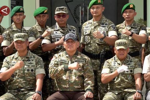 Menhan tinjau Batalyon Teritorial Pembangunan di Belitung