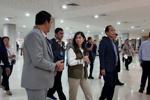 Menkomdigi cek kelancaran jaringan internet dan penerbangan arus balik