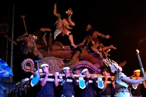 Parade ogoh-ogoh malam pengerupukan sebelum Nyepi di Denpasar
