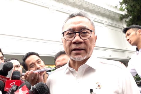 Presiden minta Zulhas pastikan harga pangan stabil jelang lebaran