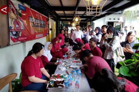 Menaker sebut industri kreatif banyak serap tenaga kerja