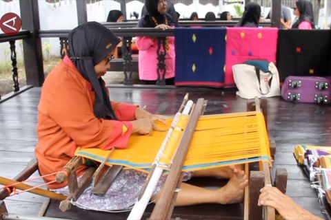 Pemprov Kaltim dorong regenerasi penenun Desa Wisata Tenun Samarinda