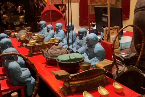 Sensasi berbuka puasa di rumah penuh koleksi antik