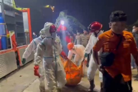 Seluruh korban longsor sampah TPST Bantargebang ditemukan